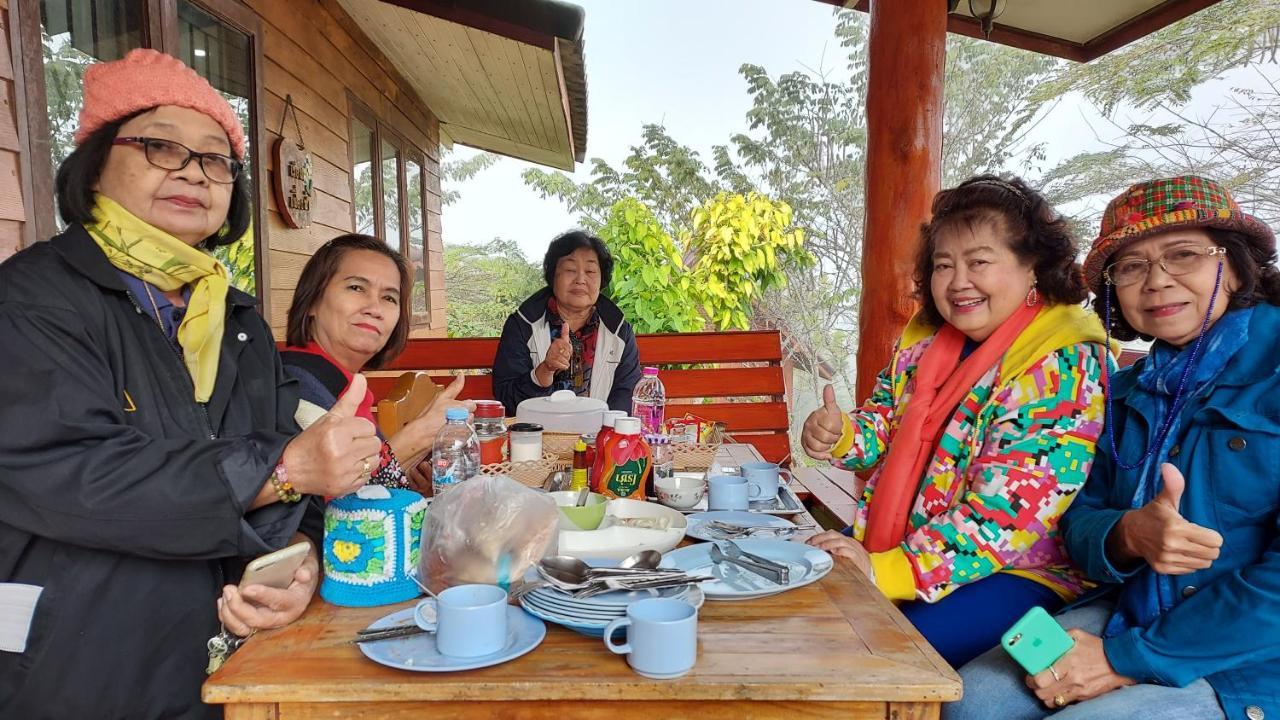 Отель Khao Kho Flora Экстерьер фото