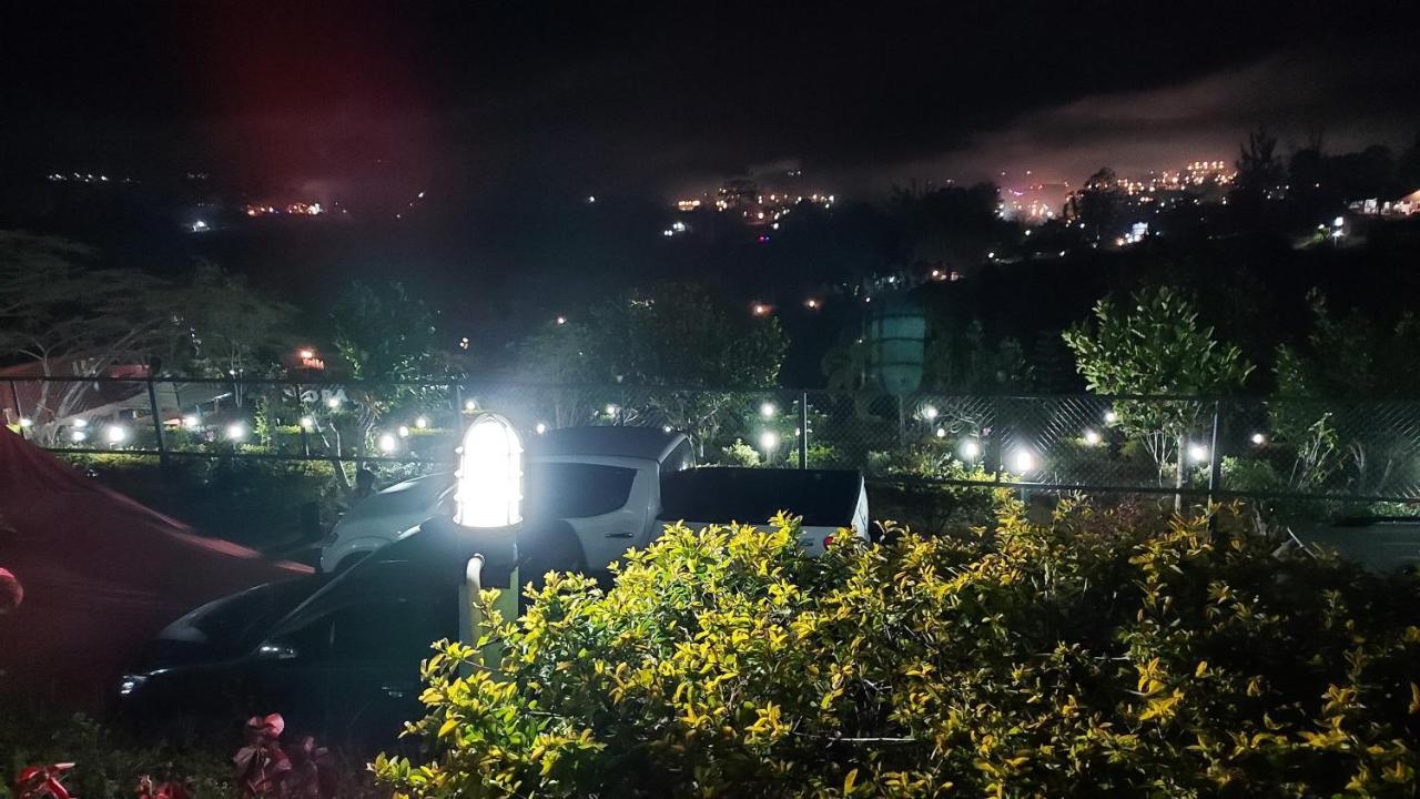 Отель Khao Kho Flora Экстерьер фото