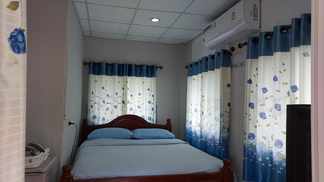 Отель Khao Kho Flora Экстерьер фото