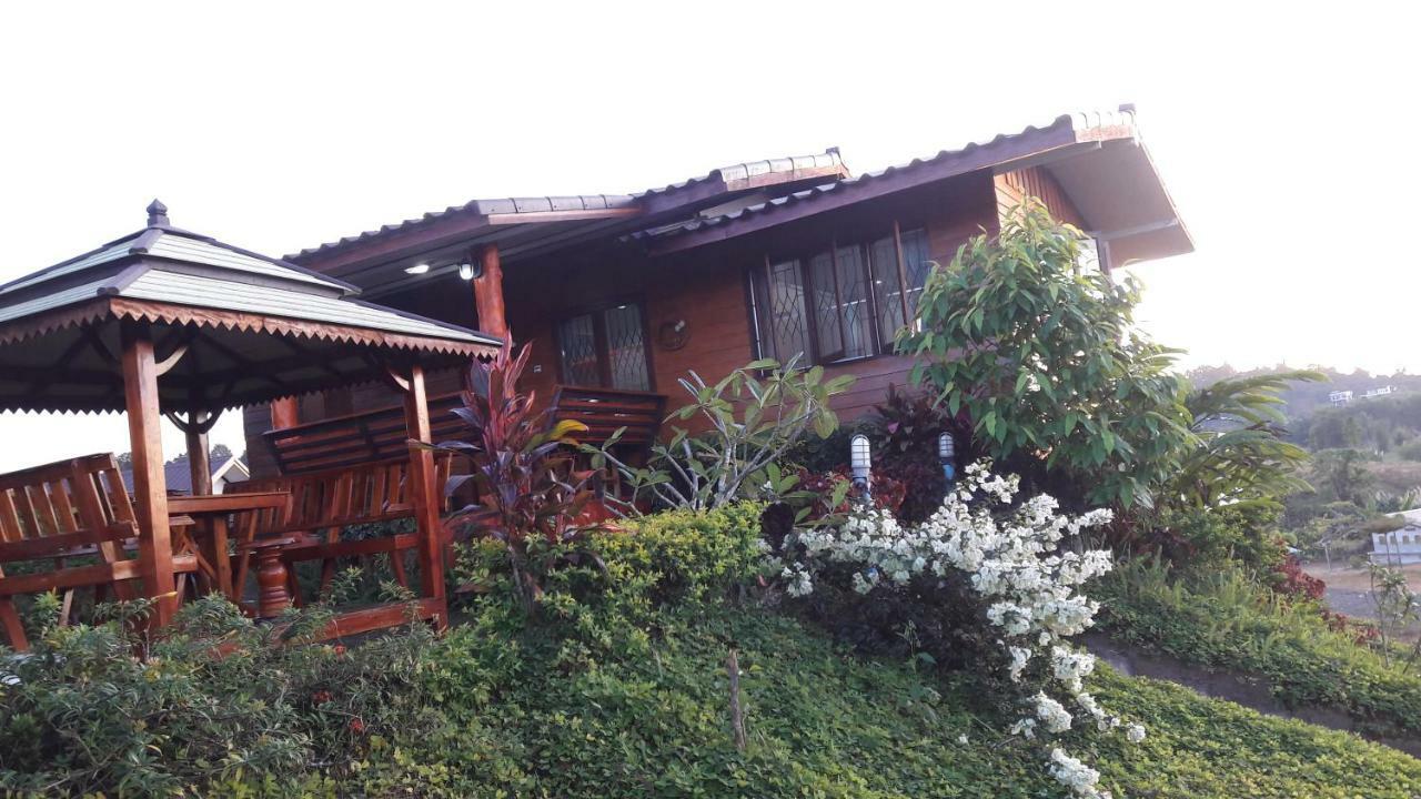 Отель Khao Kho Flora Экстерьер фото