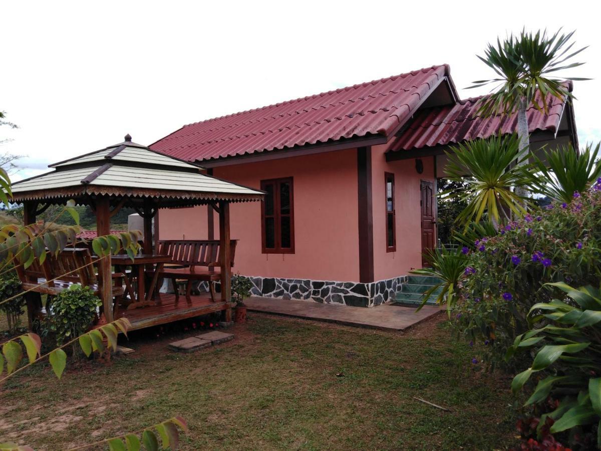 Отель Khao Kho Flora Экстерьер фото