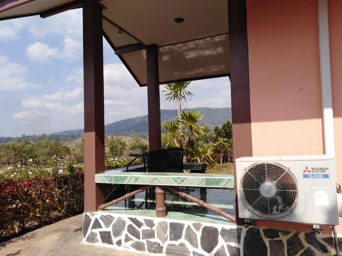 Отель Khao Kho Flora Экстерьер фото